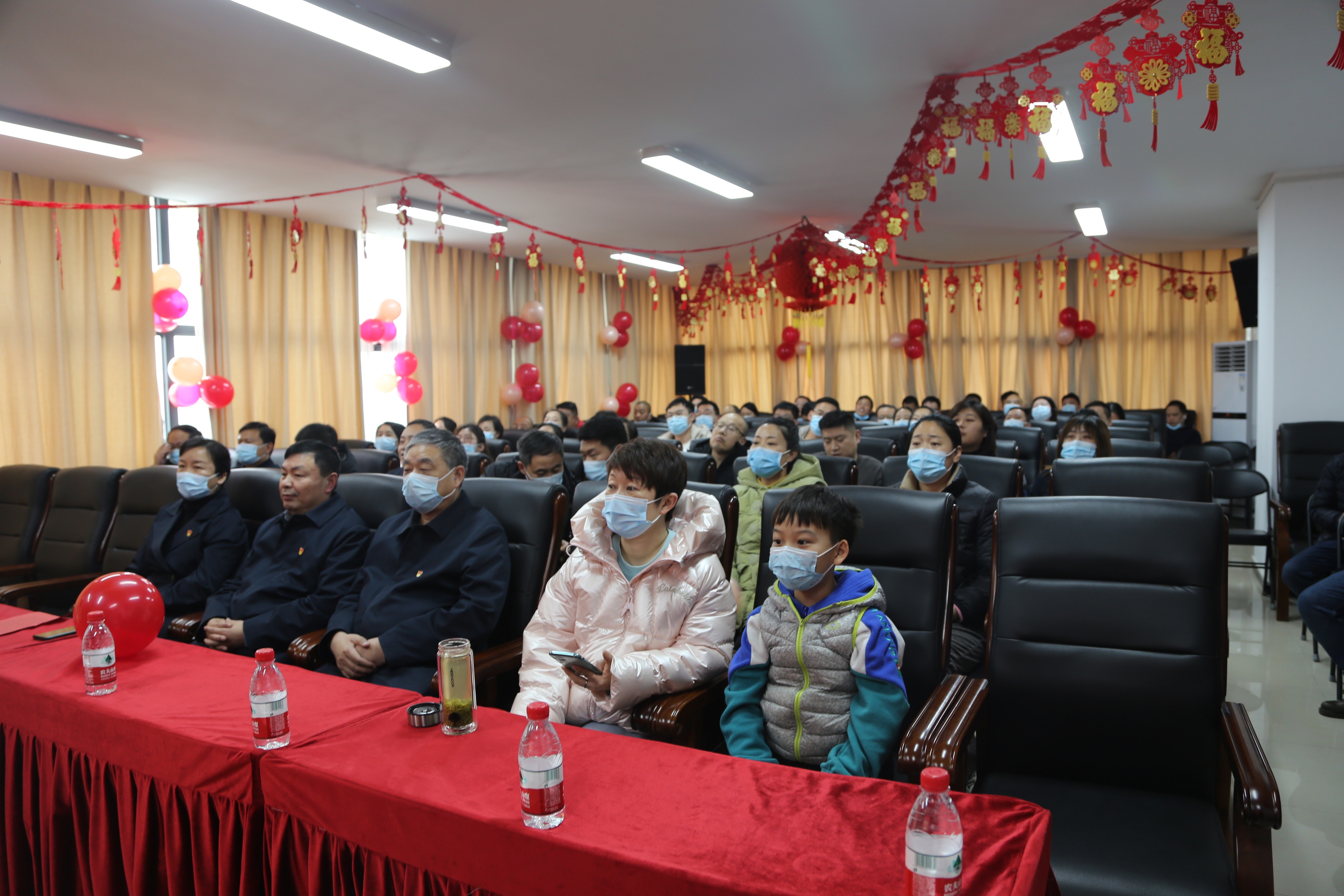 2月15日,直屬分公司舉辦2022年“歡樂猜燈謎?喜慶鬧元宵”聯歡會 楊文博_.jpg 2月15日,直屬分公司舉辦2022年“歡樂猜燈謎?喜慶鬧元宵”聯歡會 楊文博_.jpg