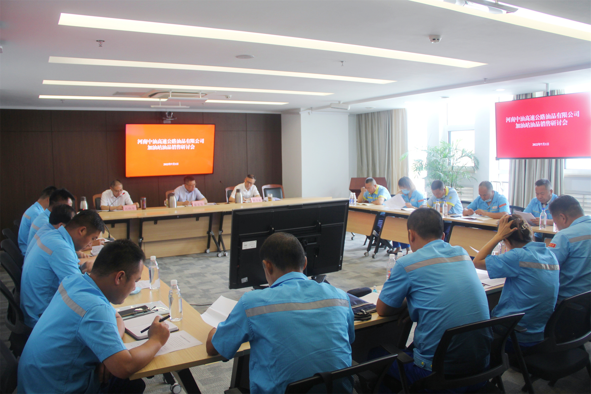 會場.jpg 會場.jpg