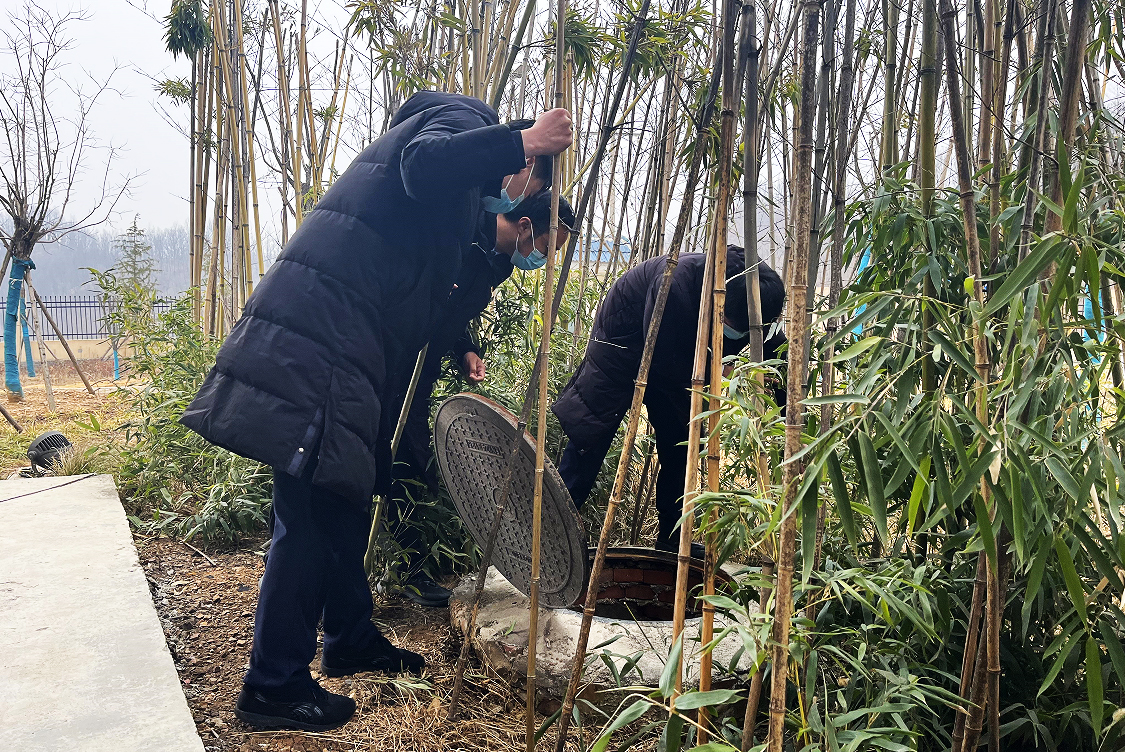 白云山2.jpg 白云山2.jpg