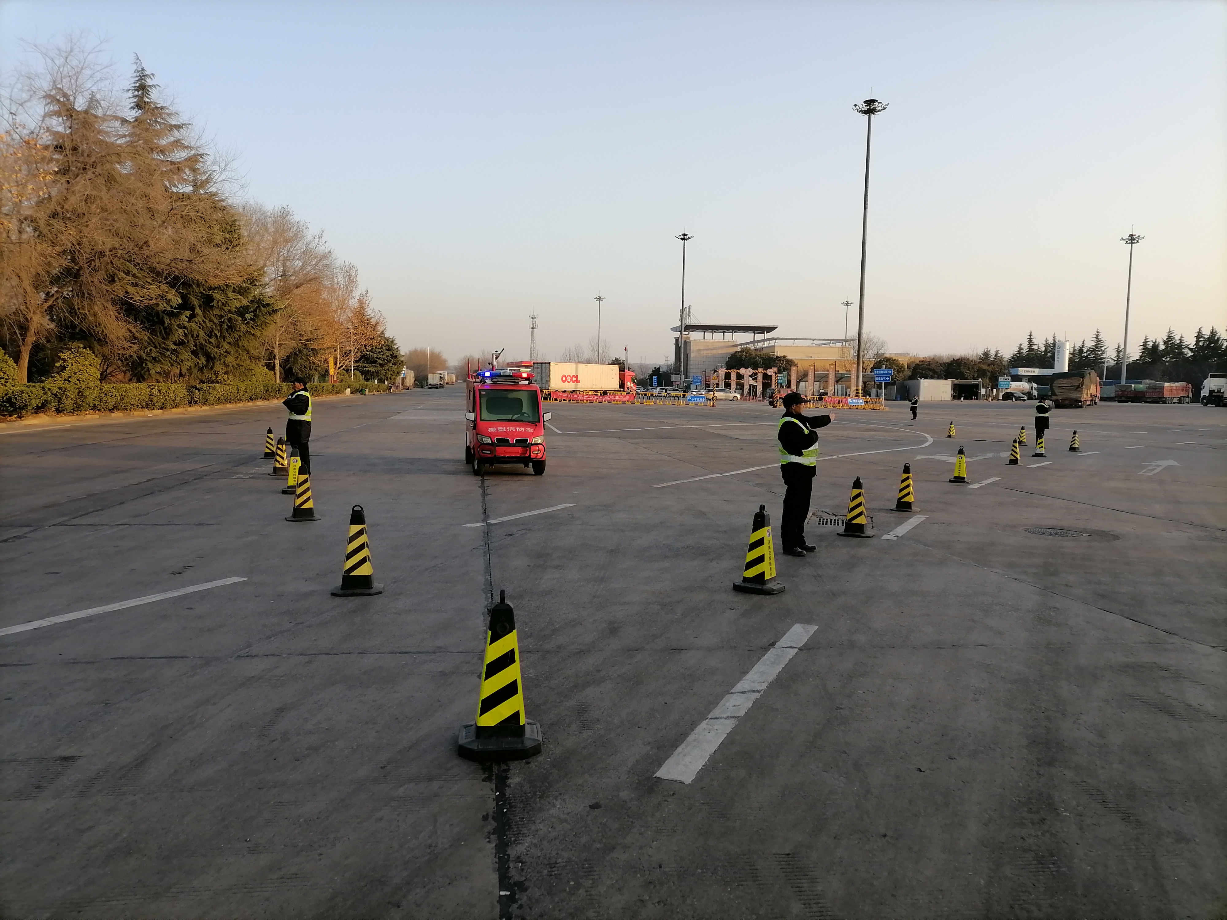 2023.12.23三門峽服務區車輛堵塞應急演練照片,邵松泉15890269889.jpg 2023.12.23三門峽服務區車輛堵塞應急演練照片,邵松泉15890269889.jpg