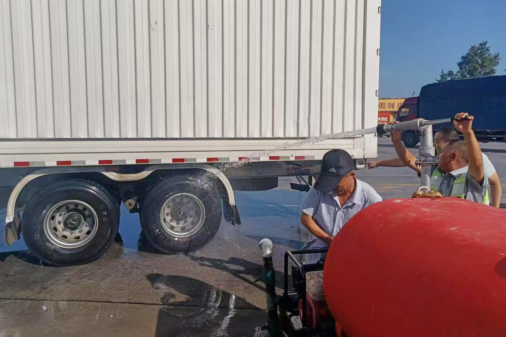 修武停車區(qū).jpg 修武停車區(qū).jpg